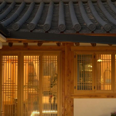 גייאונגג'ו Dongparang Hanok Stay מראה חיצוני תמונה